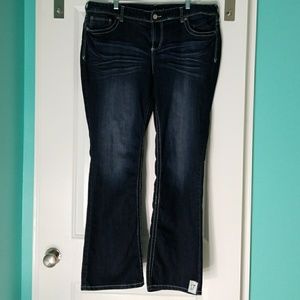 Maurices jeans